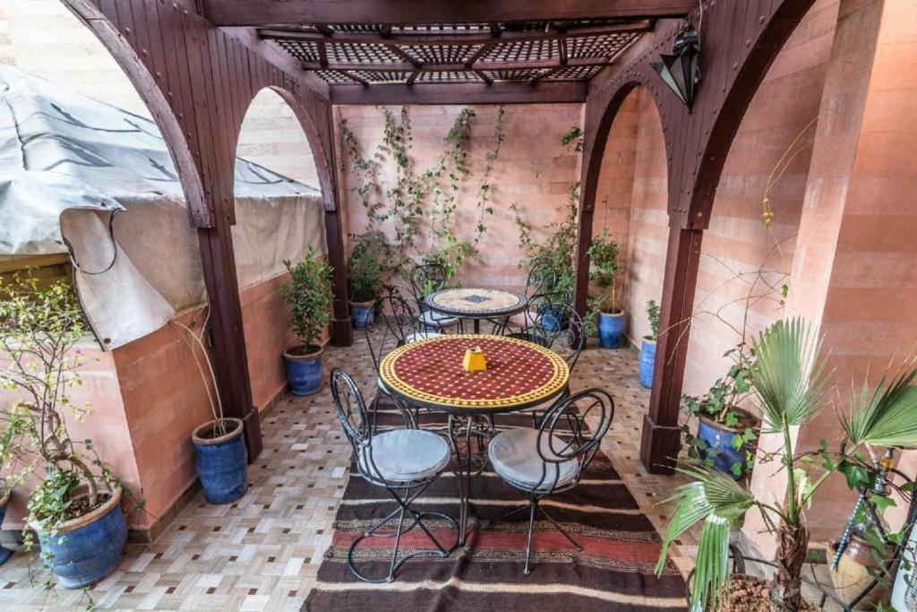 Hotel Riad Tamazouzte Marrakesh Exterior foto